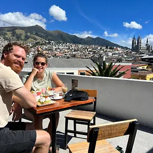 Community Hostal